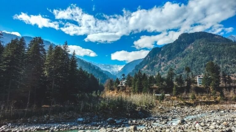 manali treks in may